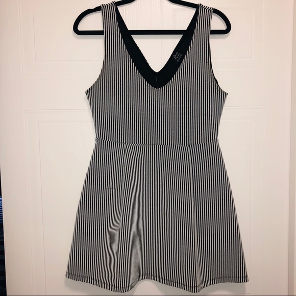 Zara mini fit + flare dress - Picture 1 of 1